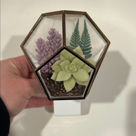 Bath & Body Works Other - Bath & Body Works Faux Succulent Terrarium Wallflower Plug